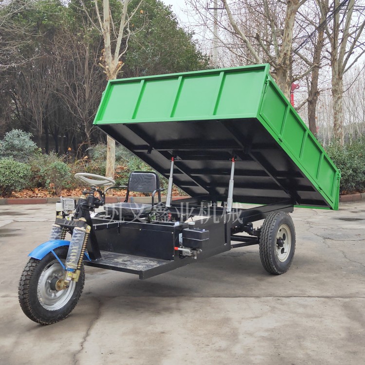 3噸電動(dòng)翻斗車(chē)為你搬運(yùn)呼哮而來(lái)